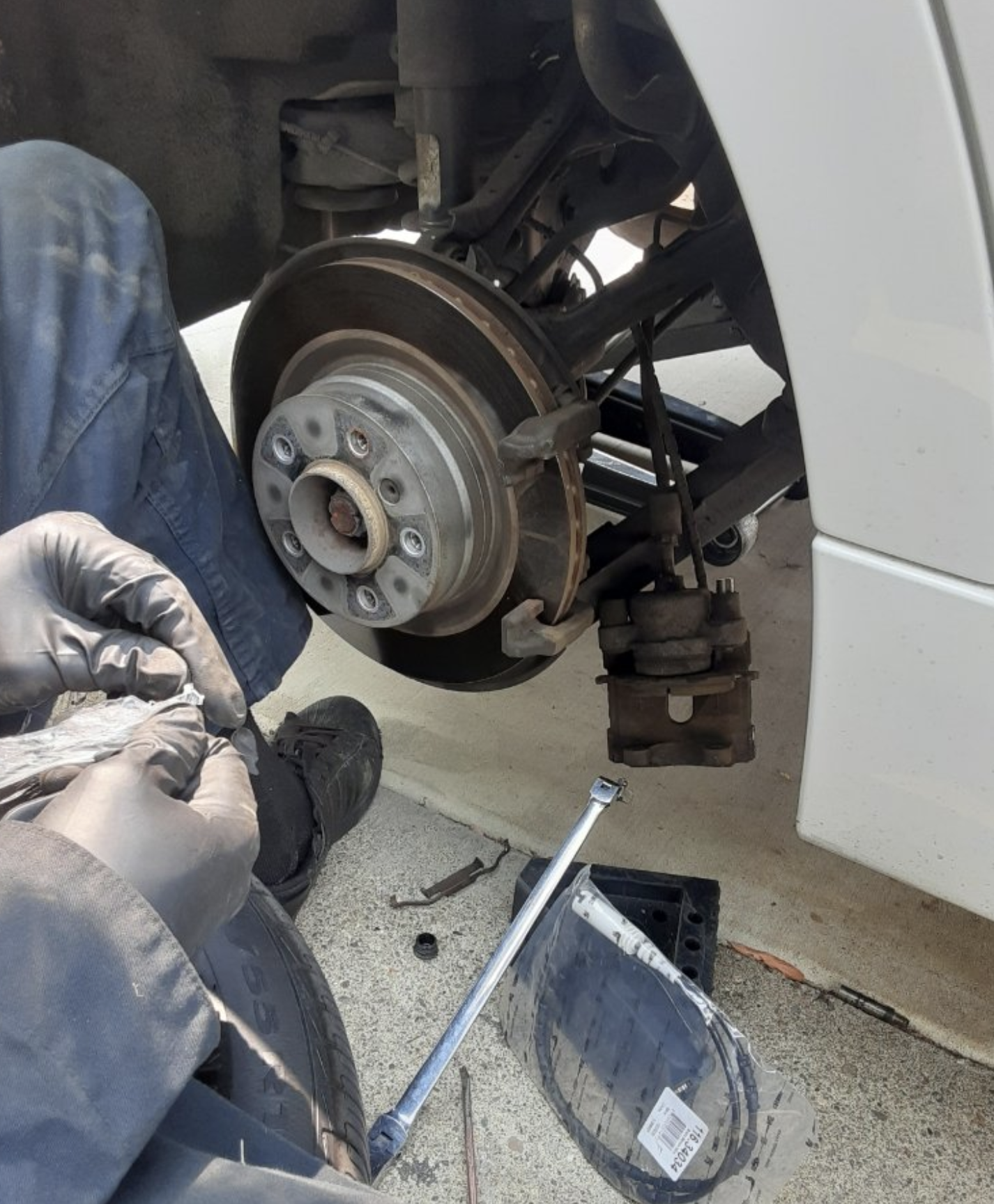 this image shows brake service in St. Louis, MO